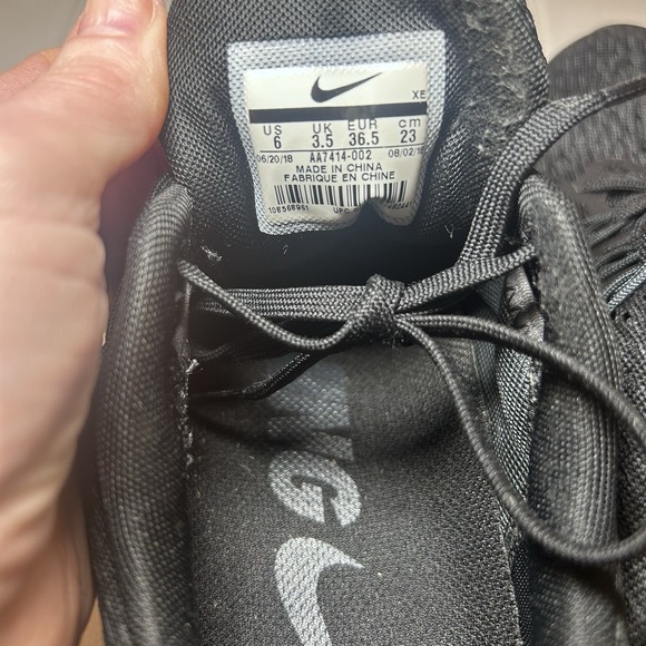 Nike Air Zoom Winflo 5 Women's 6 AA7414-002 Black With Running Trainers - Picture 5 of 8